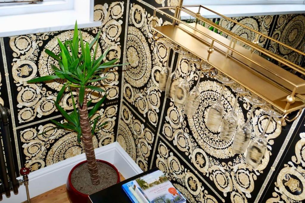 Вилла Huge Luxury 8 Bed Manor House Hot Tub Pool Table Саффрон-Уолден Экстерьер фото